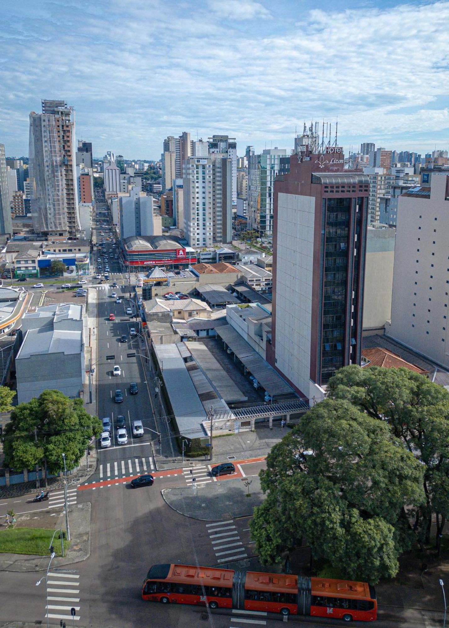 Lizon Curitiba Hotel ภายนอก รูปภาพ