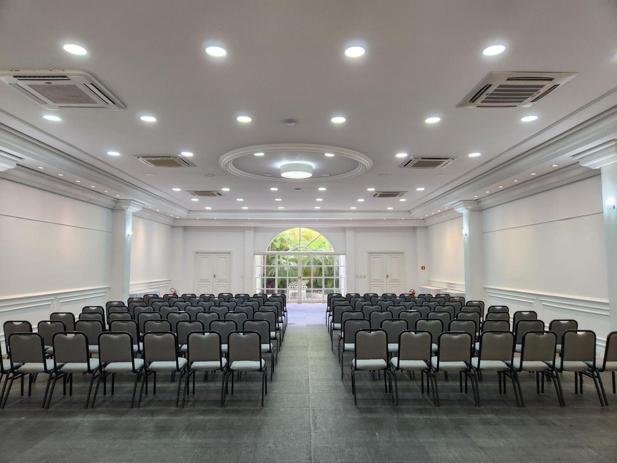 Lizon Curitiba Hotel ภายนอก รูปภาพ